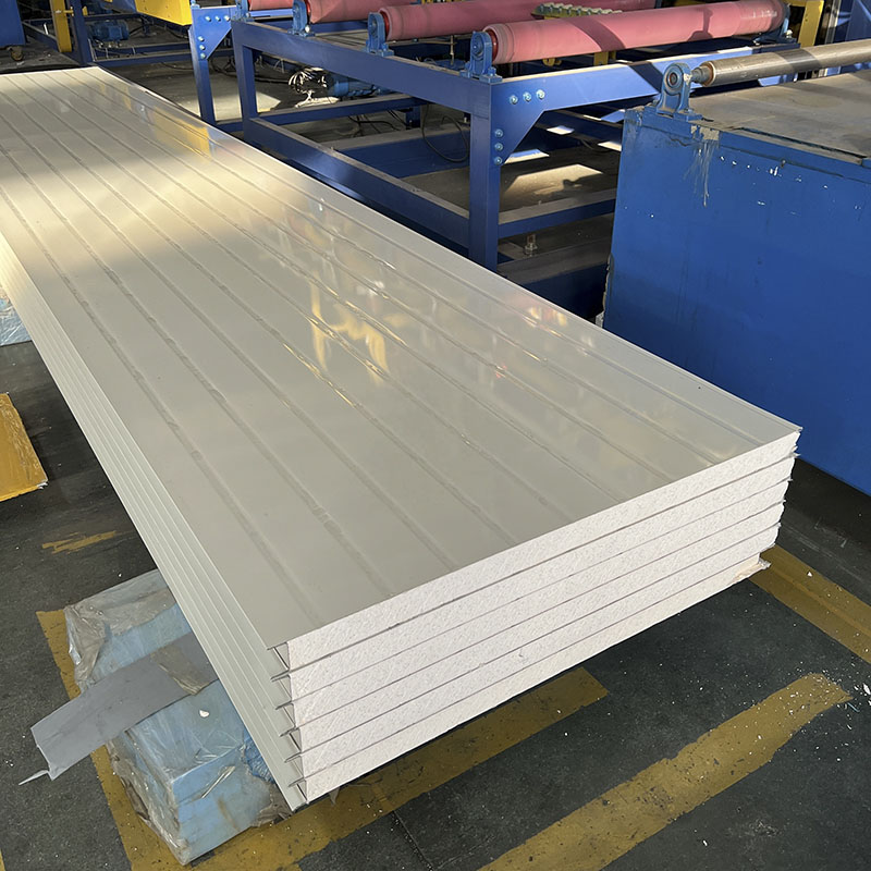 ساندويتش رغوة الألومنيوم