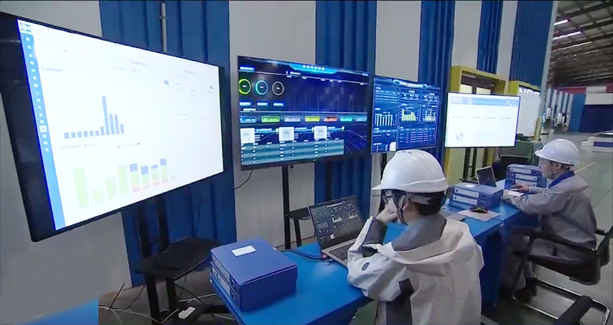 قال وانغ ماوليُو، رئيس المجموعة، إن الشركة ستواصل تعزيز التحول الرقمي والتعاوني والذكي في الشركات، وتسريع وتيرة التنمية عالية الجودة للصناعات الجديدة، وبناء نظام بيئي كامل للتنمية الرقمية، مع تعزيز القدرة التنافسية الأساسية للصناعة بشكل مستمر. وأضاف أن الشركة ستساهم في التنمية عالية الجودة للصناعات الجديدة في مقاطعة بوكسينغ وحتى على مستوى البلاد. قال وانغ ماوليُو، رئيس المجموعة، إن الشركة ستواصل تعزيز التحول الرقمي والتعاوني والذكي في الشركات، وتسريع وتيرة التنمية عالية الجودة للصناعات الجديدة، وبناء نظام بيئي كامل للتنمية الرقمية، مع تعزيز القدرة التنافسية الأساسية للصناعة بشكل مستمر. وأضاف أن الشركة ستساهم في التنمية عالية الجودة للصناعات الجديدة في مقاطعة بوكسينغ وحتى على مستوى البلاد.