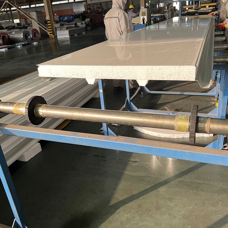 لوح ساندويتش مموج