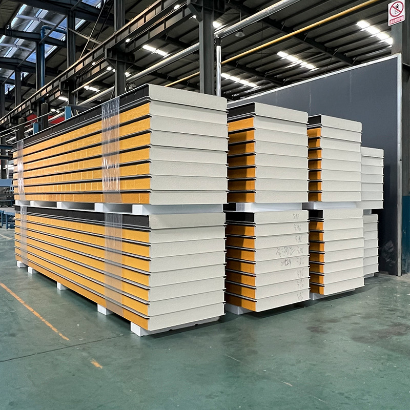 لوح جداري من البولي يوريثان