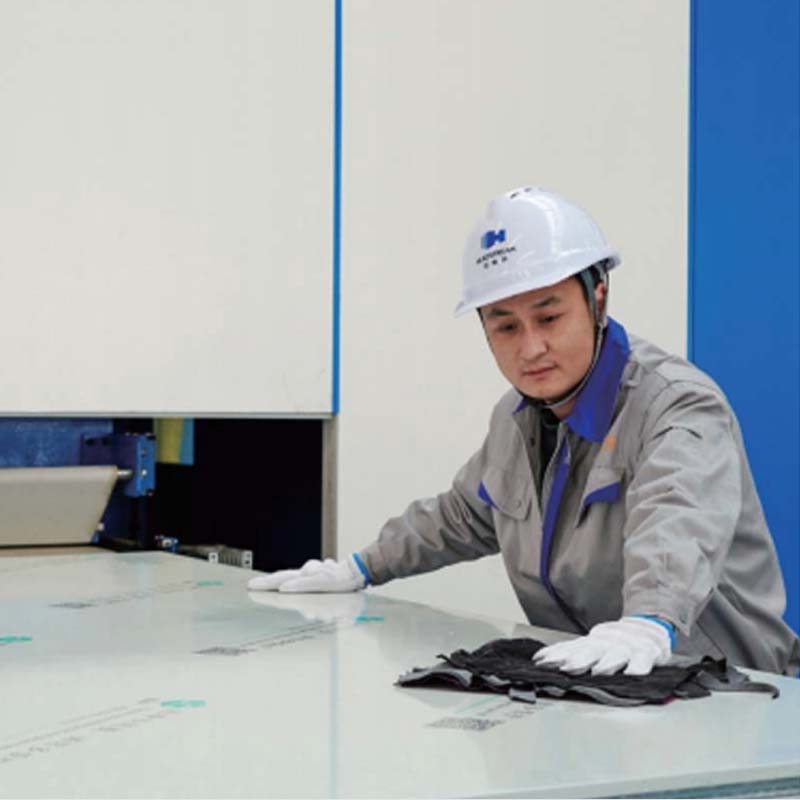 أبواب الغرفة النظيفة