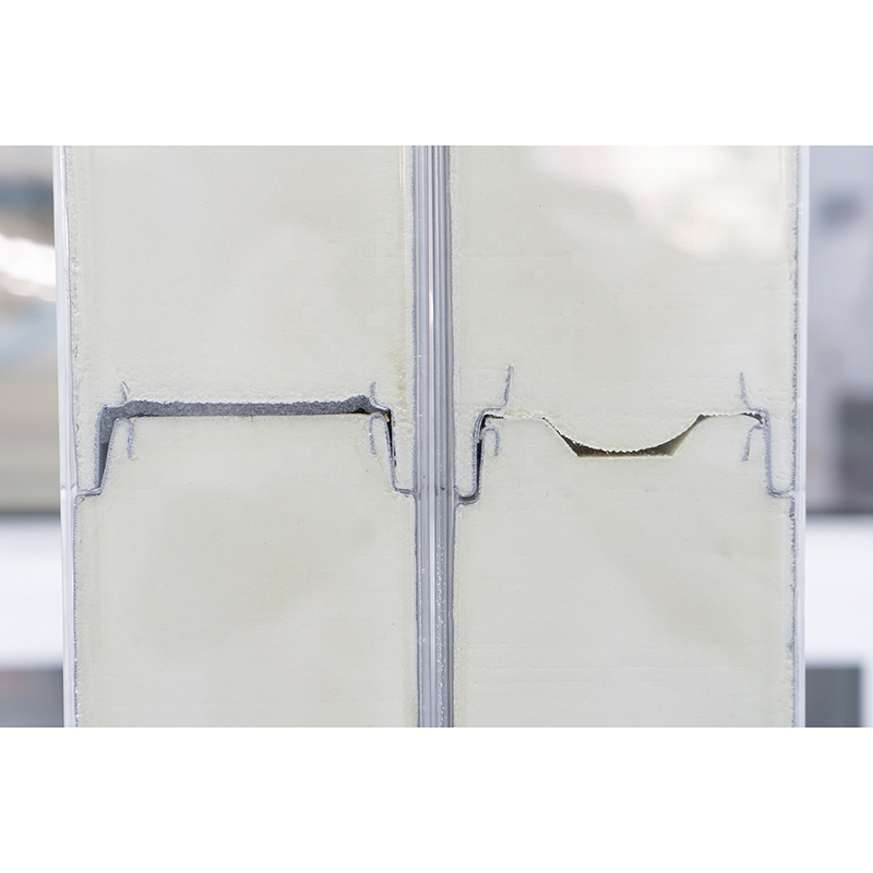 ألواح ساندويتش معدنية